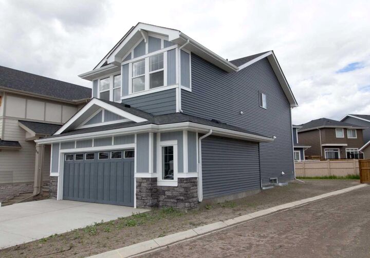 Property Photo: 63 Sunrise Heath AB T4C 3C5