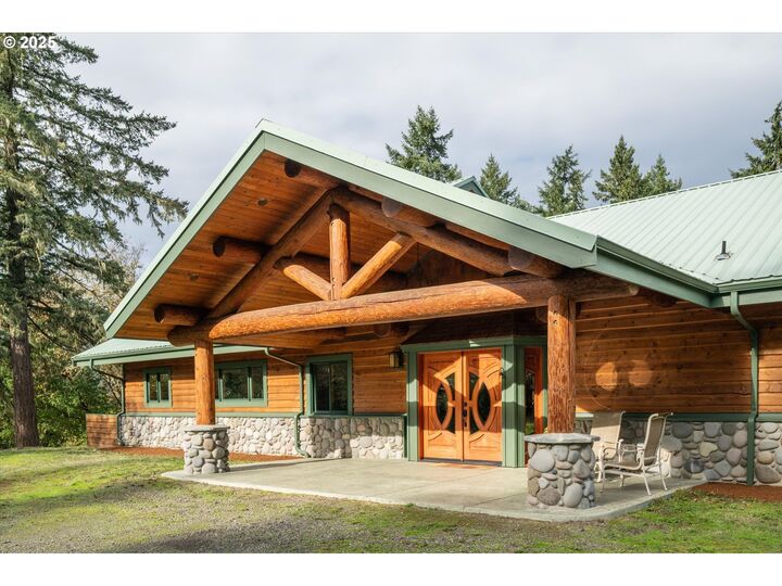 Property Photo:  85179 Forest Hill Ln  OR 97405 