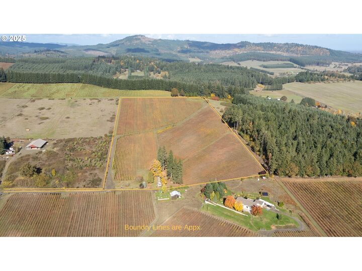 Property Photo:  25219 High Pass Rd  OR 97448 