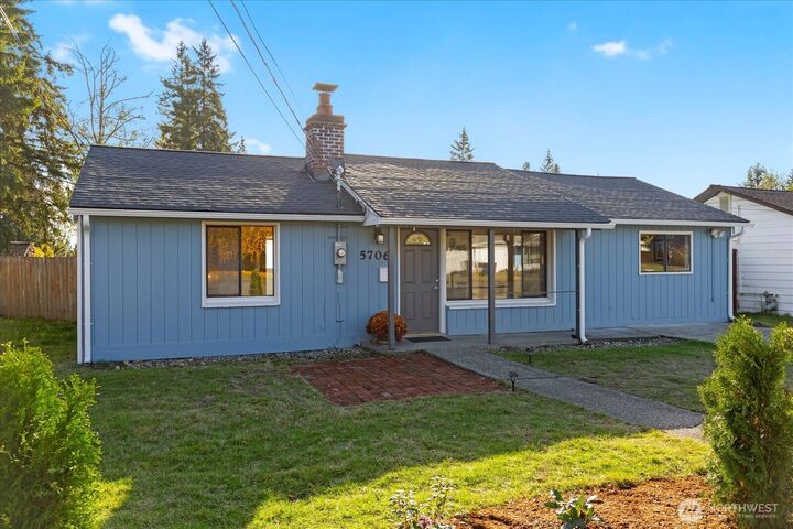 Property Photo:  5706  224th Street SW  WA 98043 