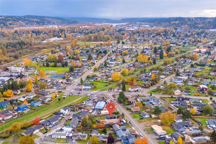 Property Photo:  28  Main Street  WA 98001 