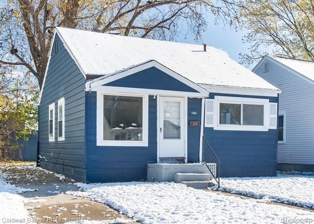 Property Photo: 23442 Melville Avenue MI 48030