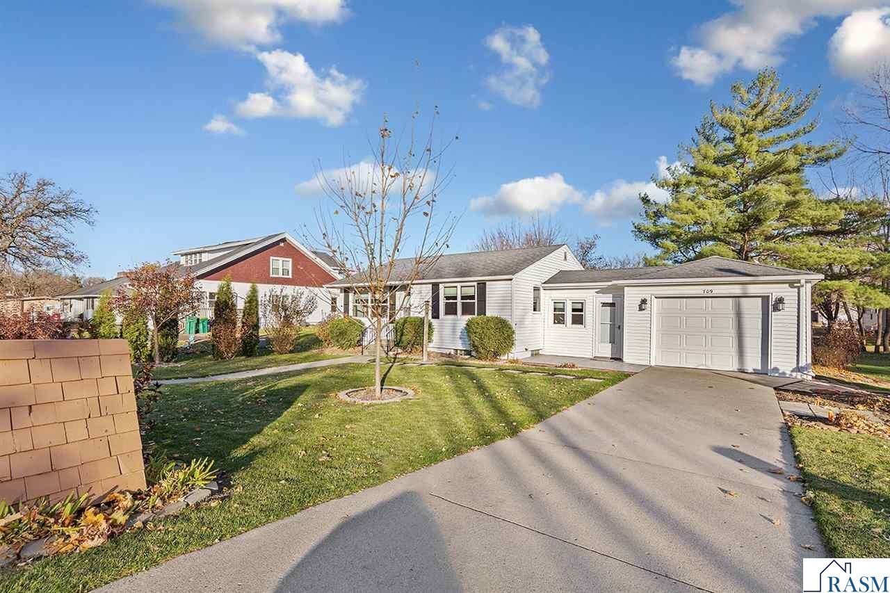 Property Photo: 709 N Main Street MN 56048