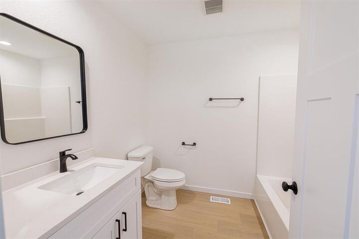 Property Photo: 501 Ridge Court WI 53576