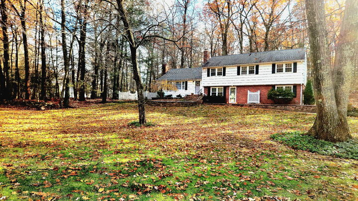 Property Photo:  81 Bronson Road  CT 06001 