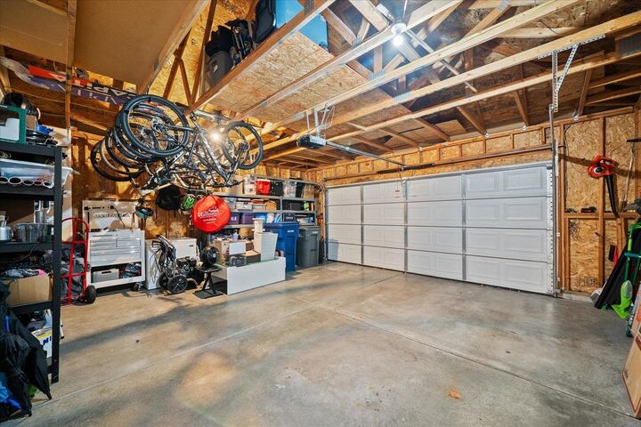 Property Photo:  1714 N Arc Rd  WA 99016 