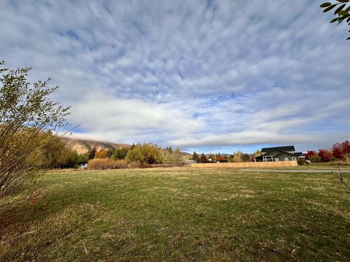 Property Photo:  721 Cd Olena Dr  ID 83333 