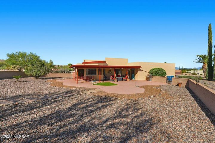 Property Photo:  761 W Rio Moctezuma  AZ 85614 