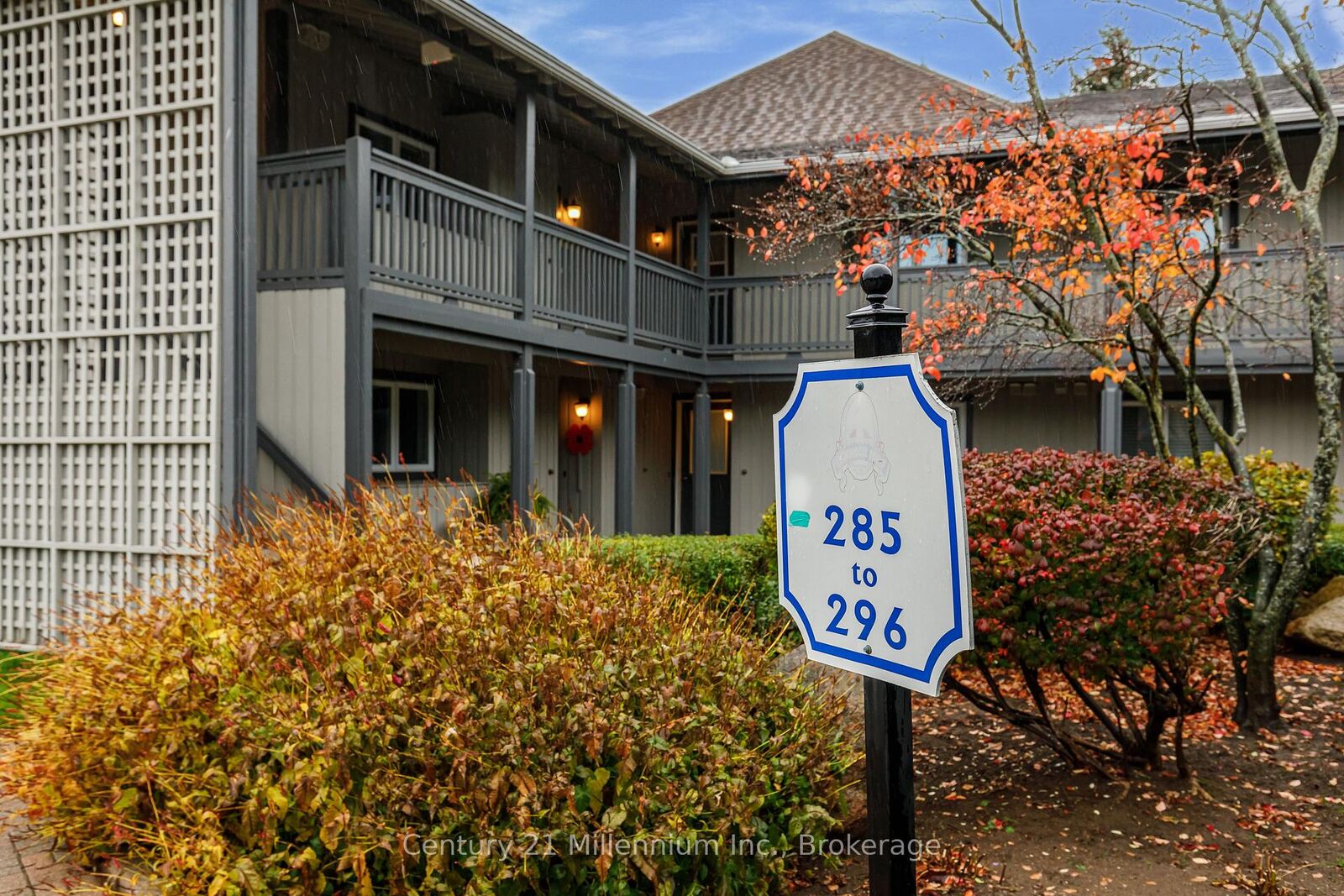 Photo de la propriété: 293 Mariners Way 12 ON L9Y 5C7