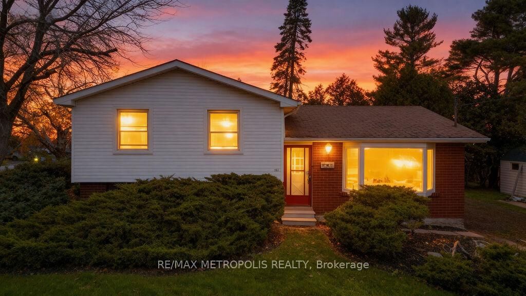 Photo de la propriété: 761 West Shore Boulevard ON L1W 2V5