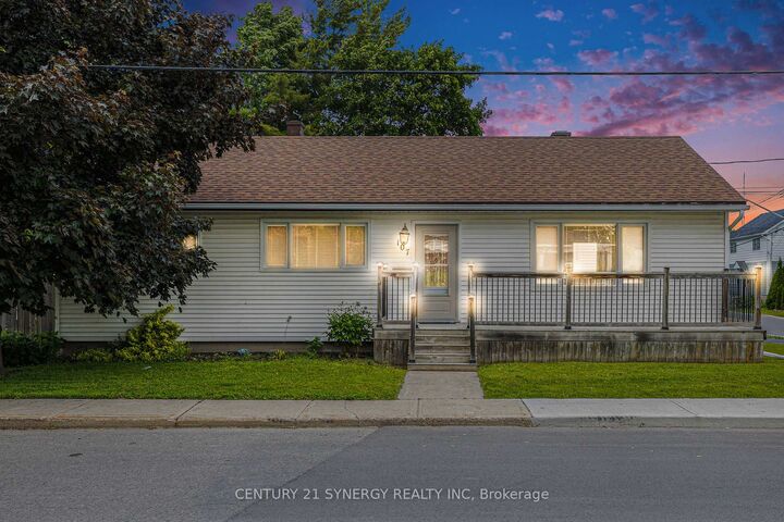 Property Photo:  107 Mary Street  ON K7S 1E7 