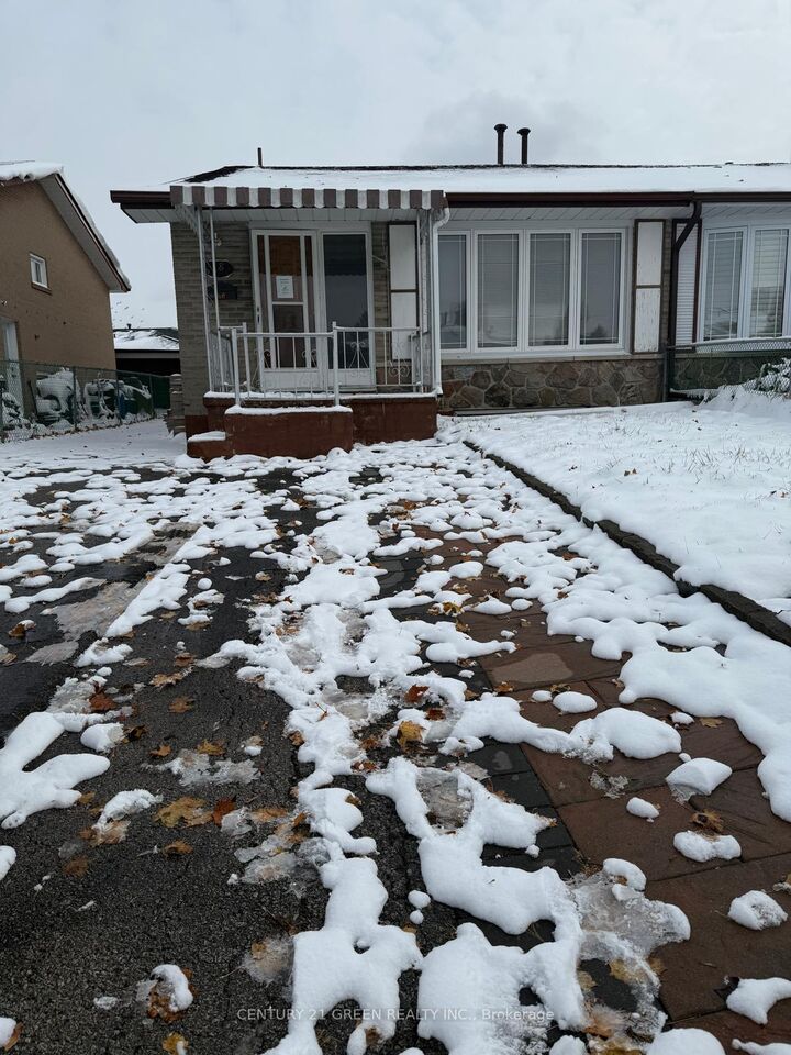 Property Photo:  38 Wilton Drive  ON L6W 3A1 