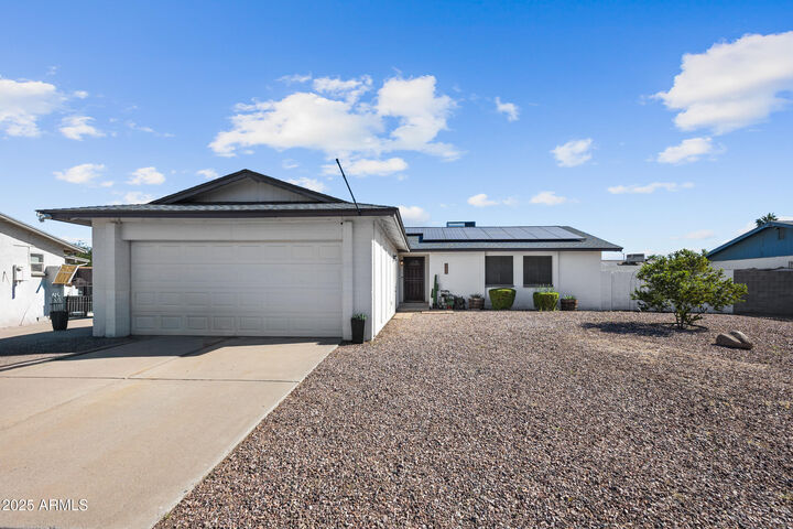 Property Photo: 17827 N 9th Avenue AZ 85023