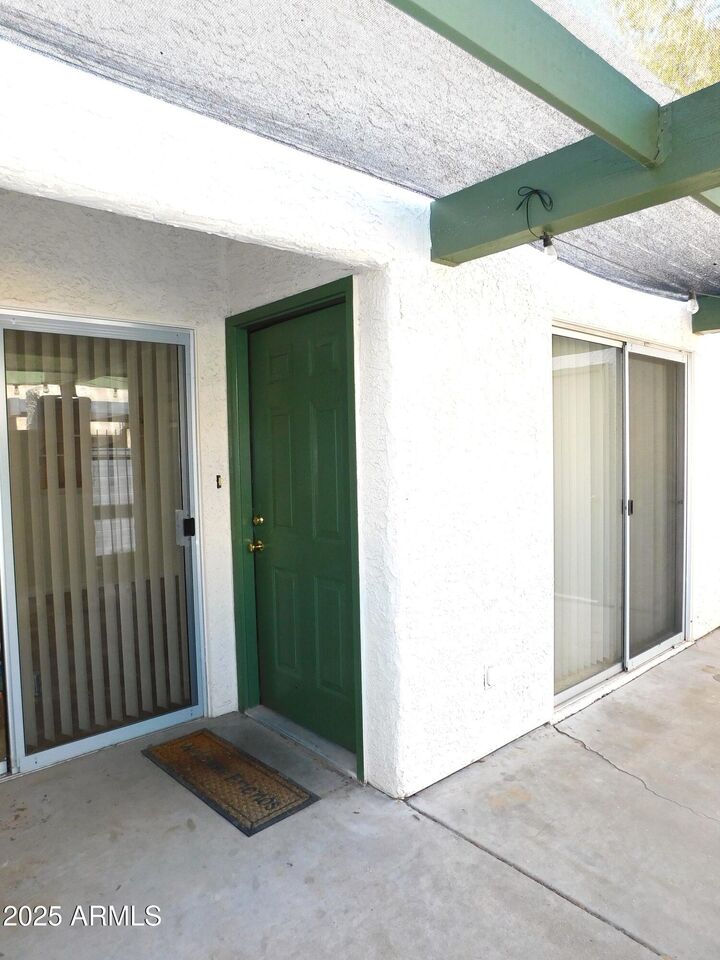 Property Photo: 520 S Evergreen Road AZ 85288