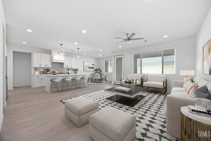 Property Photo: 12522 Madelyn Drive CA 93311