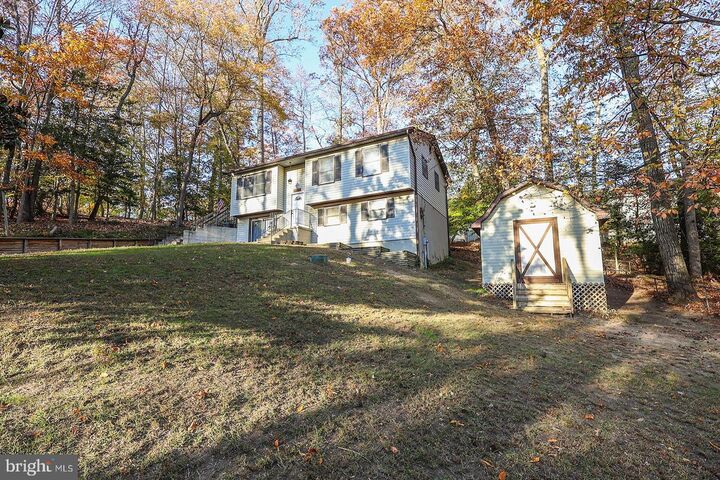 Property Photo: 12504 Algonquin Trail MD 20657