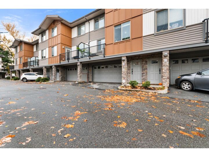 Photo de la propriété:  34248 King Road 27  BC V2S 0B1 