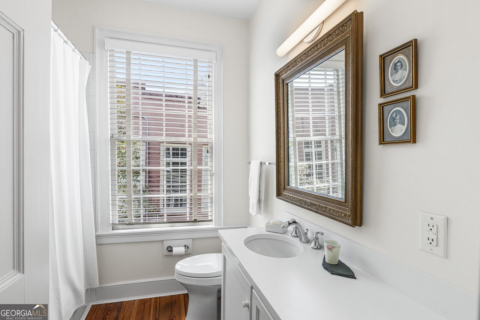 Property Photo: 140 Habersham Street GA 31401