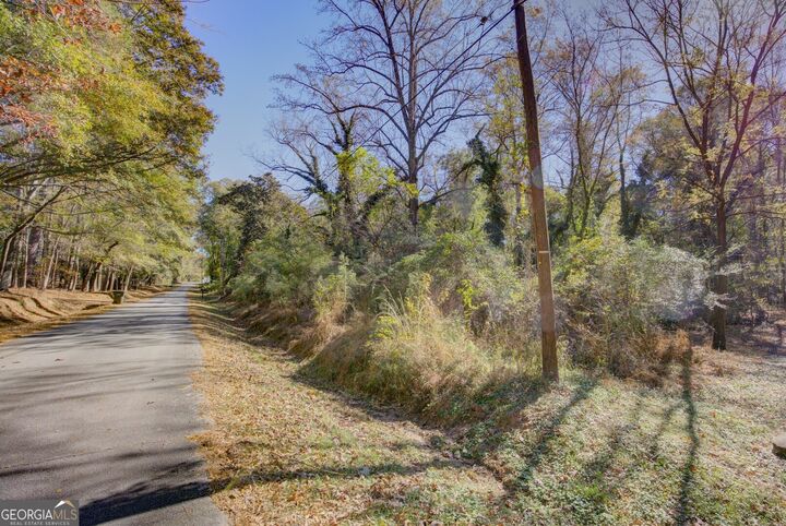 Property Photo: 405 W Richardson Street GA 30054