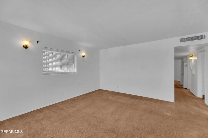 Property Photo:  1001 N Clark Drive  TX 79905 