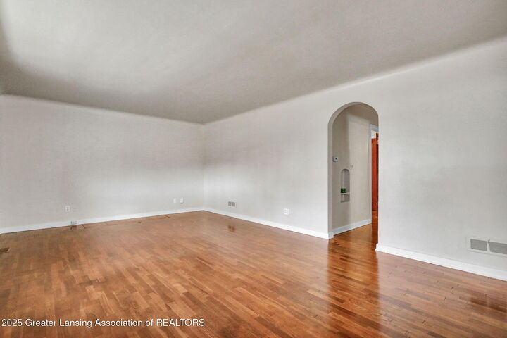 Property Photo:  2009 Drexel Road  MI 48915 