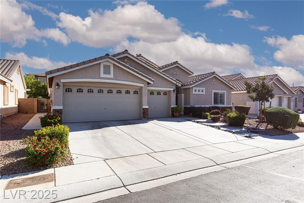 Property Photo: 5816 Pirate Ship Drive NV 89031