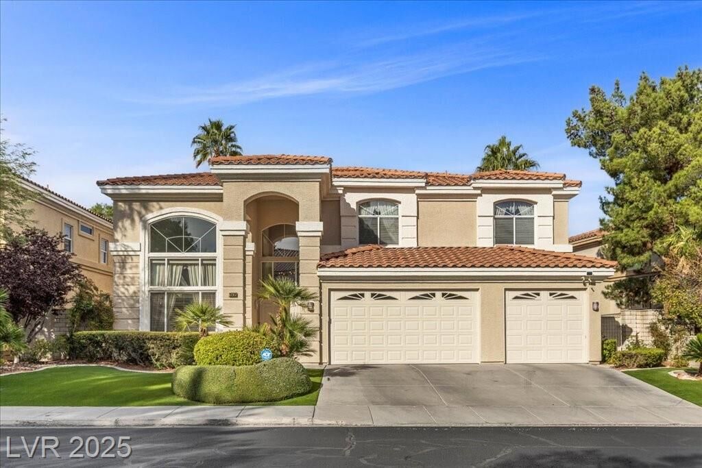 Property Photo:  1906 Grey Eagle Street  NV 89074 
