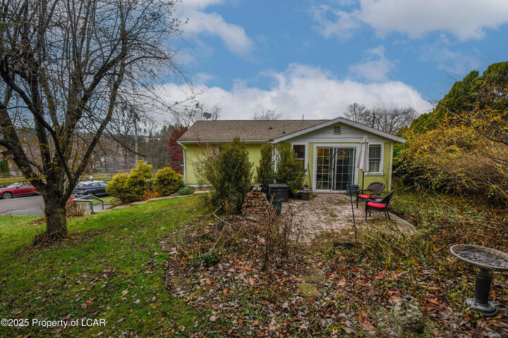 Property Photo:  118 Monroe Avenue  PA 18612 