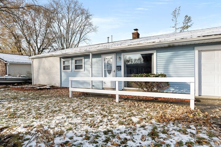 Property Photo: 1109 Riga Avenue IN 46952