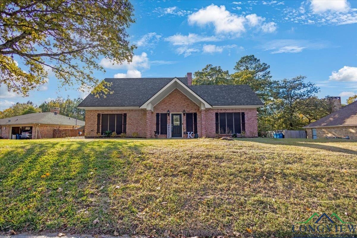 Property Photo:  1701 Edgebrook St  TX 75652 