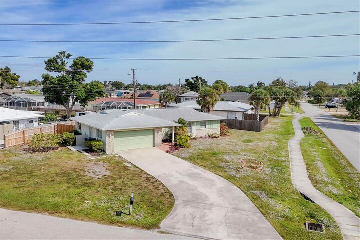 Property Photo: 1797 Pomelo Drive FL 34293
