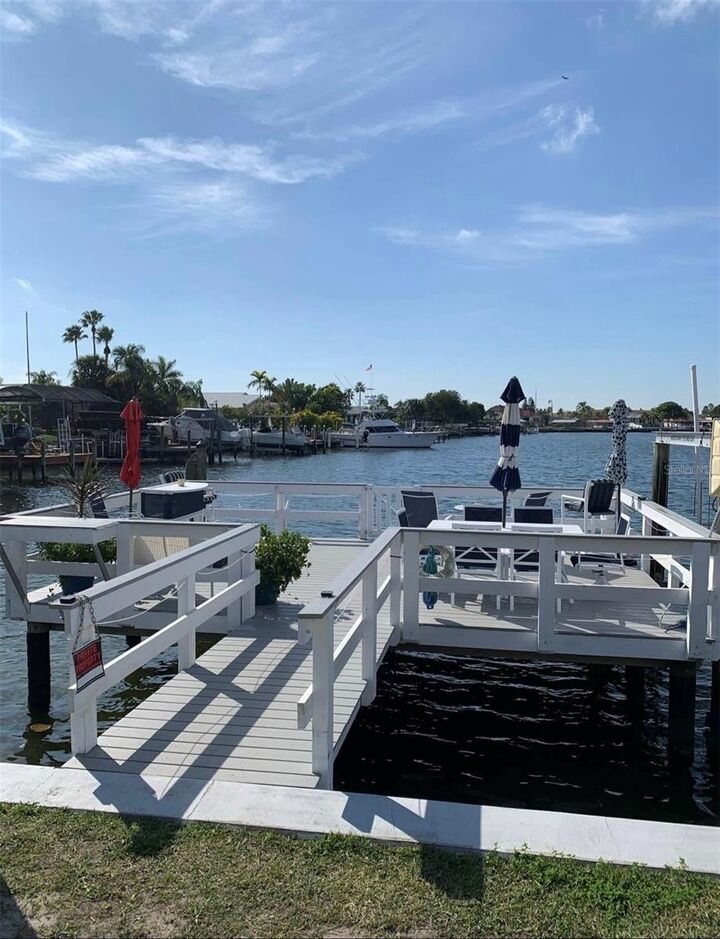 Property Photo:  960 Apollo Beach Boulevard 102  FL 33572 