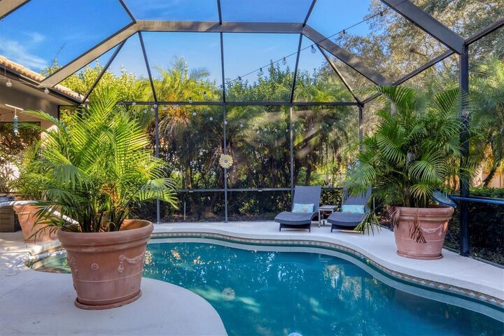 Property Photo:  13046 Peregrin Circle  FL 34212 