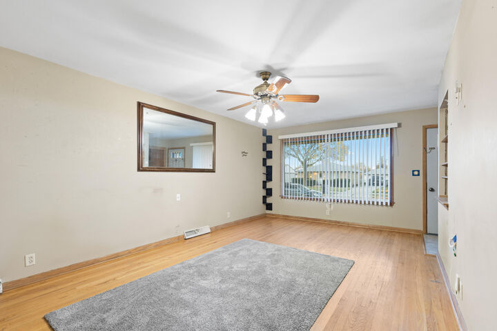 Property Photo:  2423 W Halsey Ave  WI 53221 