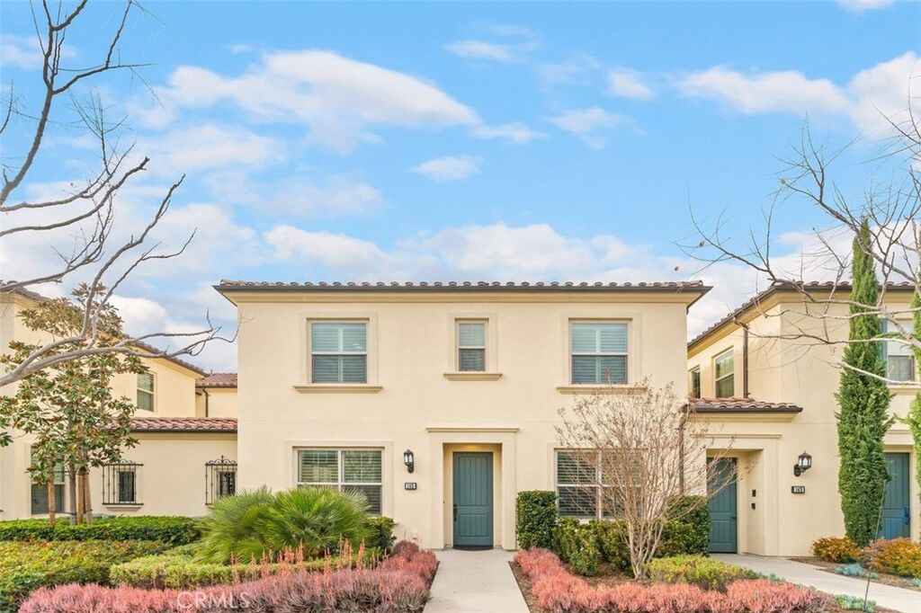 Property Photo: 145 Briar Rose CA 92618