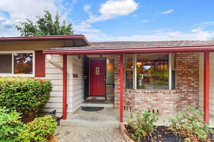 Property Photo: 618 Elmwood Drive CA 95616