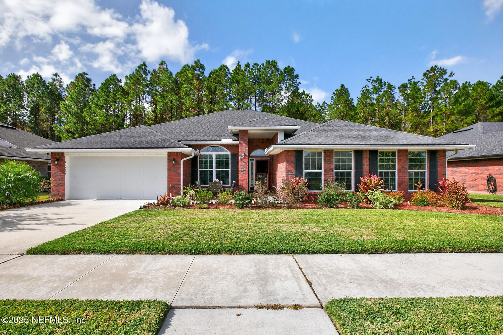 Property Photo:  12456 Weeping Branch Circle  FL 32218 