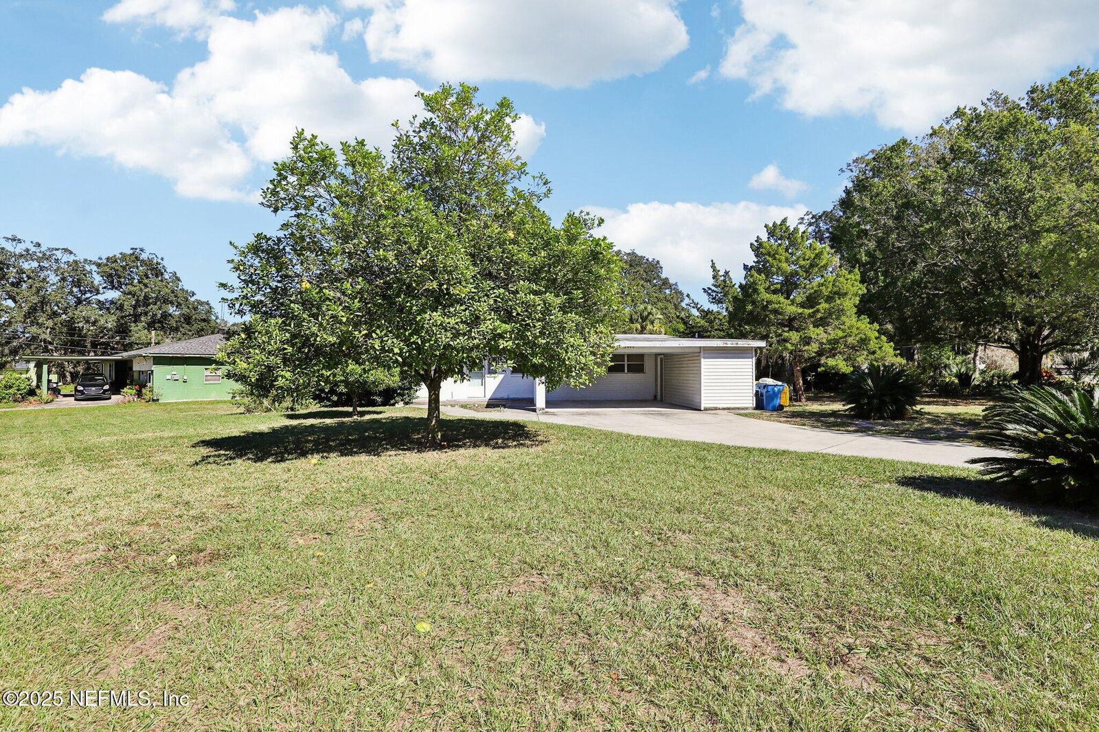 Property Photo: 5405 Matanzas Way FL 32211