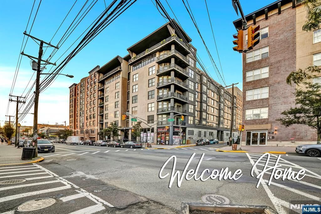 Property Photo:  4315 Park Avenue 3H  NJ 07087 