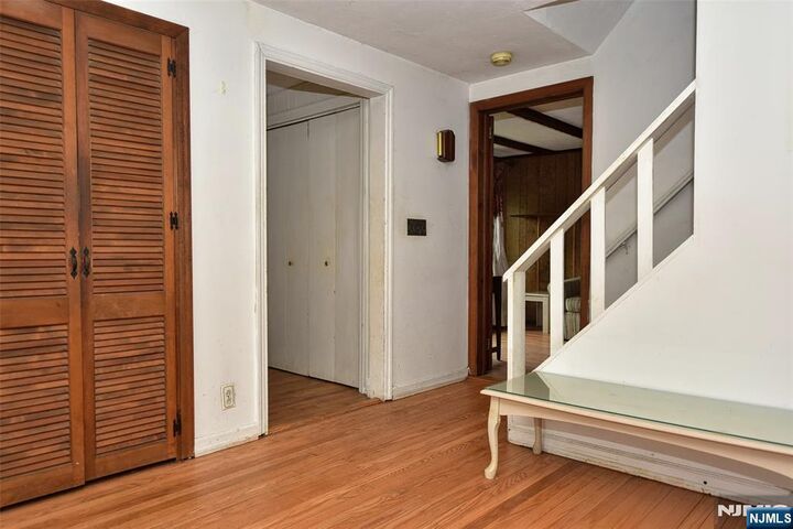 Property Photo:  31 Campbell Street  NJ 07463 