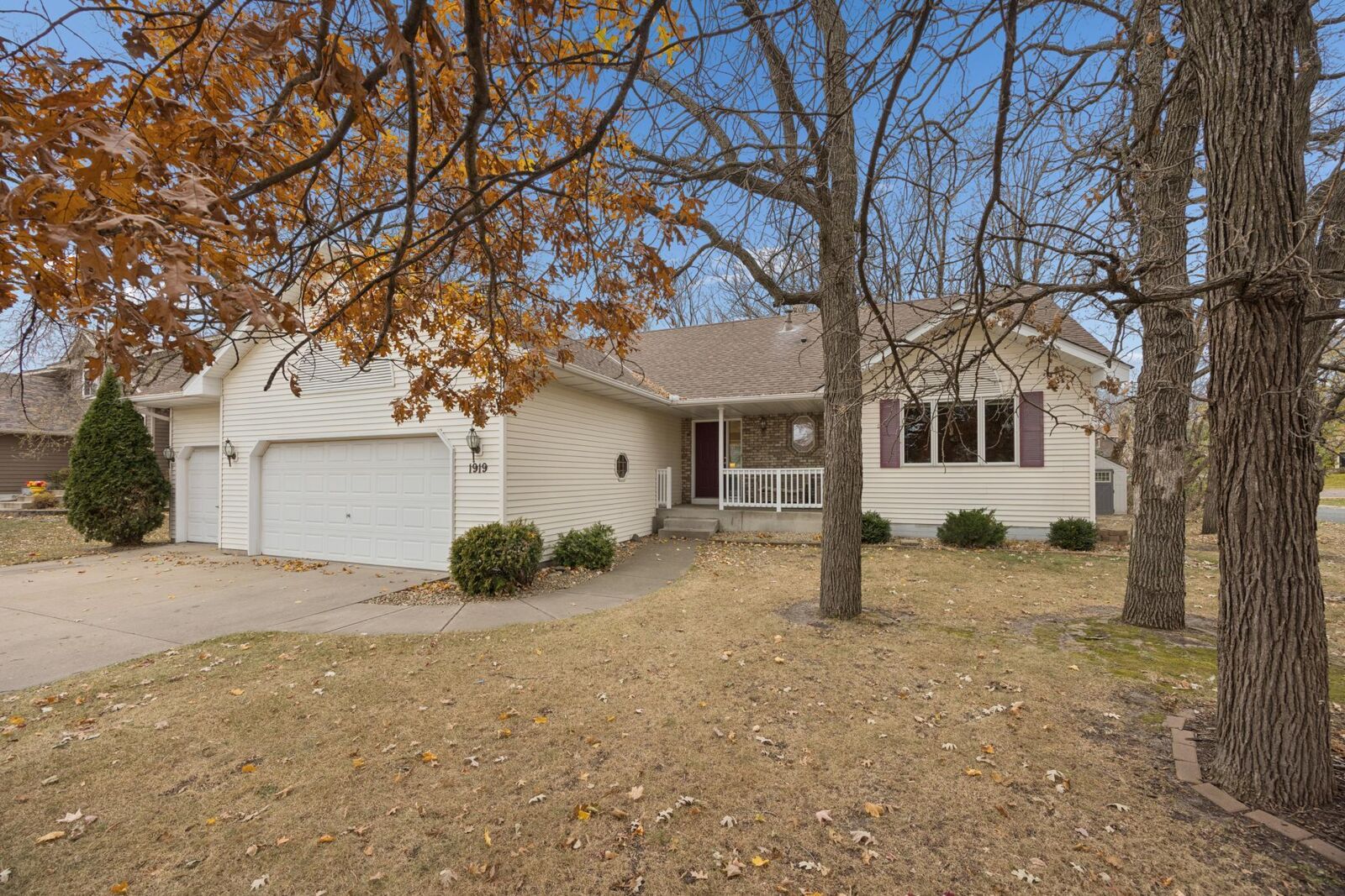 Property Photo:  1919 129th Avenue NE  MN 55449 