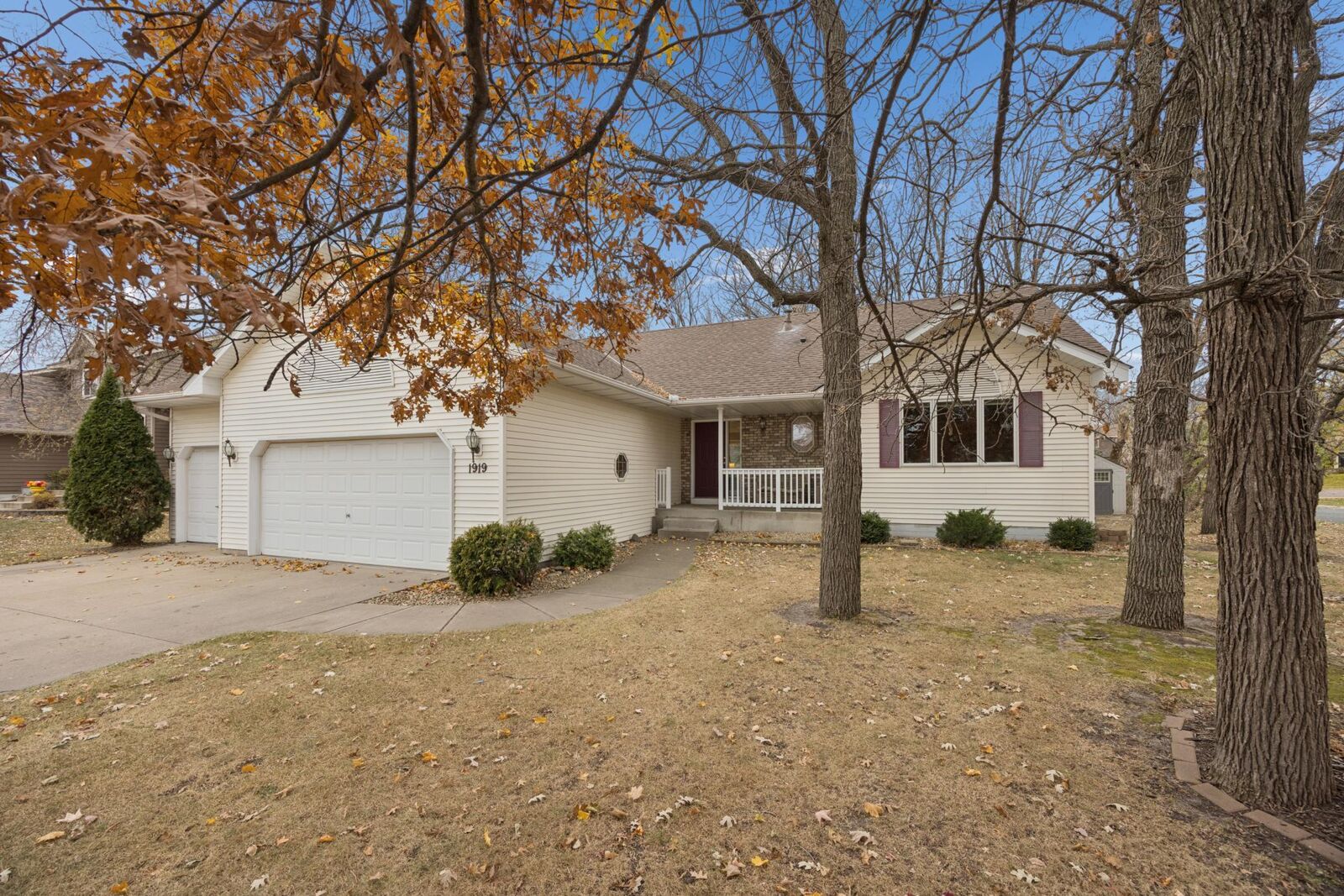 Property Photo: 1919 129th Avenue NE MN 55449