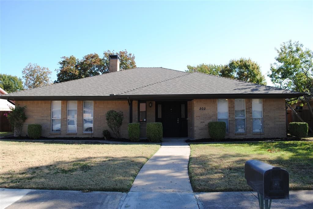 Property Photo: 202 Randy Lee Lane TX 75071