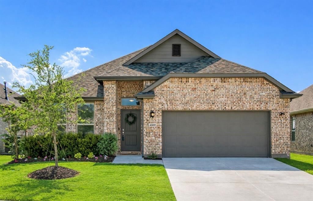 Property Photo:  4320 Cozy Pine Drive  TX 76226 