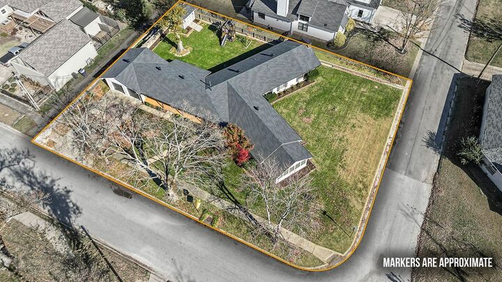 Property Photo: 525 S 6th Street AR 72756