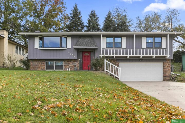 3501 Lynnwood Drive  Bellevue NE 68123 photo