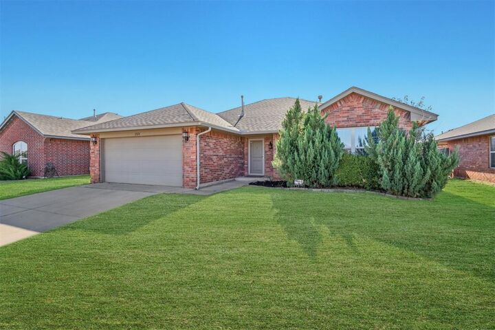 Property Photo: 2324 NW 196th Terrace OK 73012