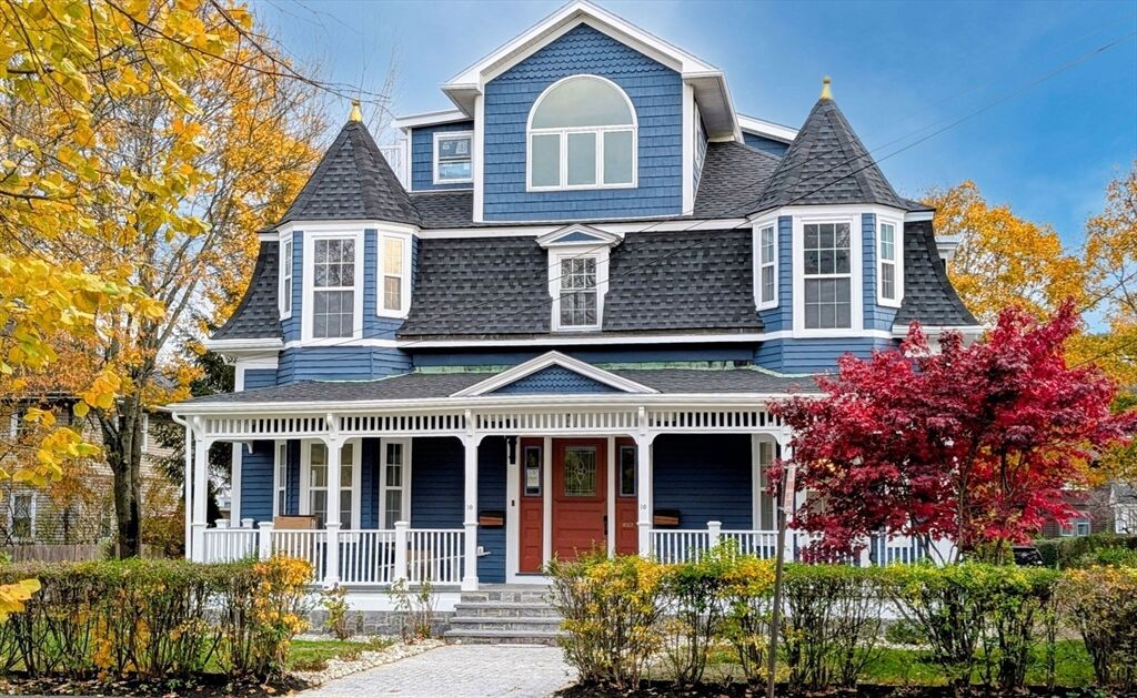 Property Photo: 10 Washington Park 2-Left MA 02460