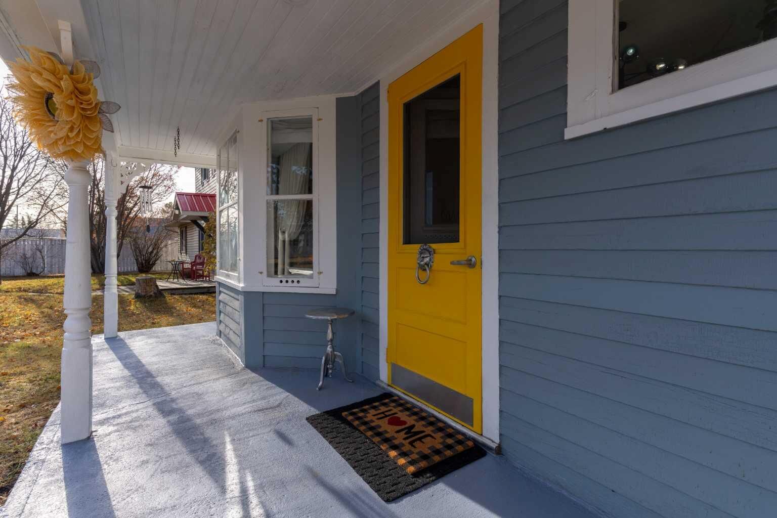 Property Photo: 5013 49 A Street AB T0B 4C0
