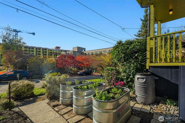 Property Photo:  1018 NE 69th Street  WA 98115 